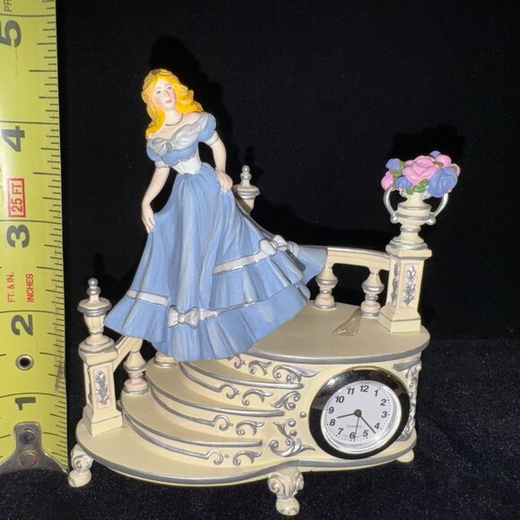 Collector Gallery Resin Cinderella Clock figurine Glass slipper Disney - 1496 - Picture 12 of 13